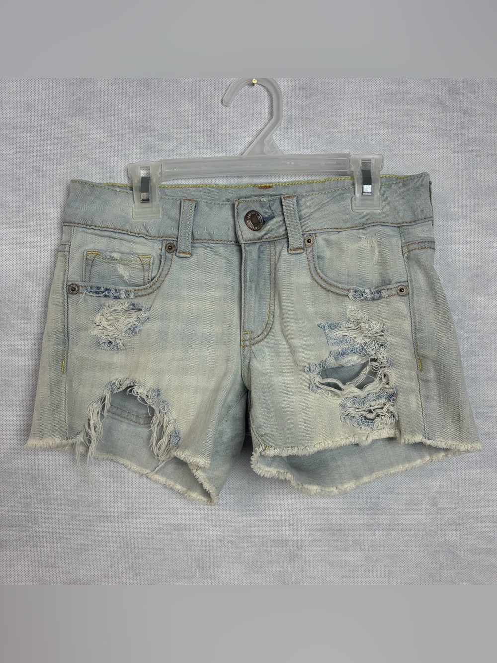 American Eagle Midi Low Rise Jean Shorts Distressed Light Wash Stretch Women's 0
